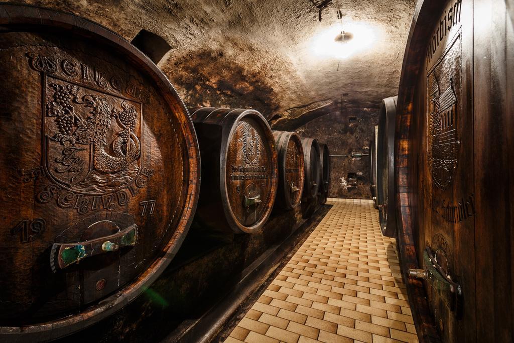 Weingut Franz Schindler Hotel Mörbisch am See Buitenkant foto